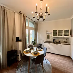 Apartment Adorable, Cosy At The Heroes' Square, Budapest